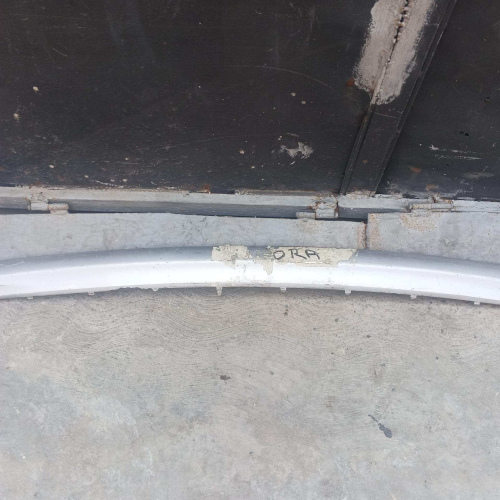 Platina Moldura Parachoque Trasero Mercedes Benz C W203  #1009