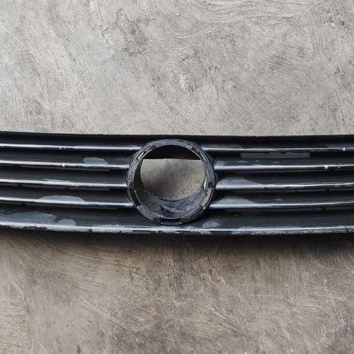 Parrilla Frontal Chevrolet Astra 2002 / 2003 / 2004 Con Detalle  #1059