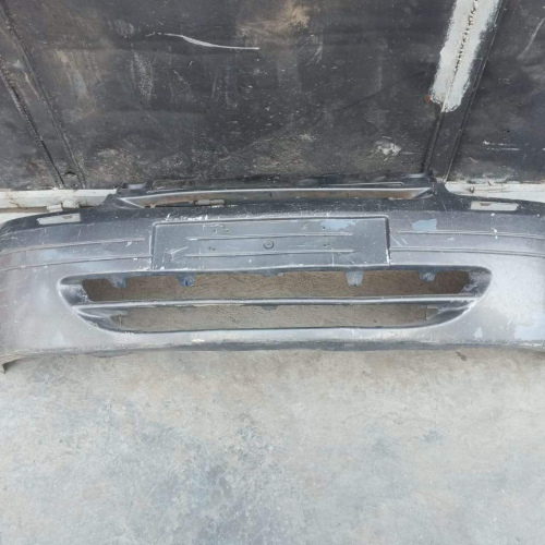 Parachoque Delantero Renault Clio / Symbol 2000 / 2001 / 2002 / 2003   #836