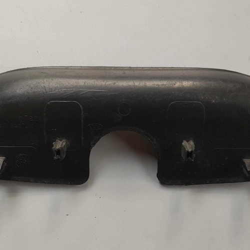 Goma Inferior Central Parachoque Trasero Ford Explorer 1998 / 1999 / 2000 / 2001 / 2002 / 2003  #1109
