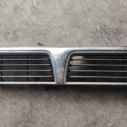 Parrilla Frontal Mitsubishi Galant / MX / Mf 1989 / 1990 / 1991 / 1992  #1060