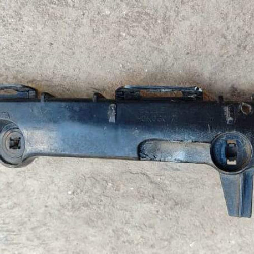 Base Derecha Parachoque Delantero Toyota Hilux 2012 / 2013 / 2014 / 2015  / 2016  #1375