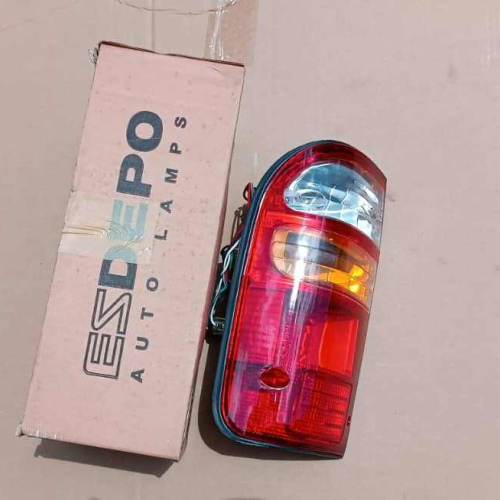 Stop Izquierdo Toyota Hilux 2003 / 2004 / 2005 Depo  #PV324