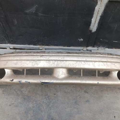 Parachoque Delantero Chrysler Neon 1995 / 1996 / 1997 / 1998 / 1999 Con Huecos Faro de Neblina  #958