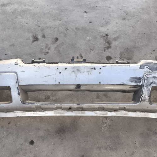 Parachoque Delantero Chevrolet Trailblazer 2006 / 2007 #176