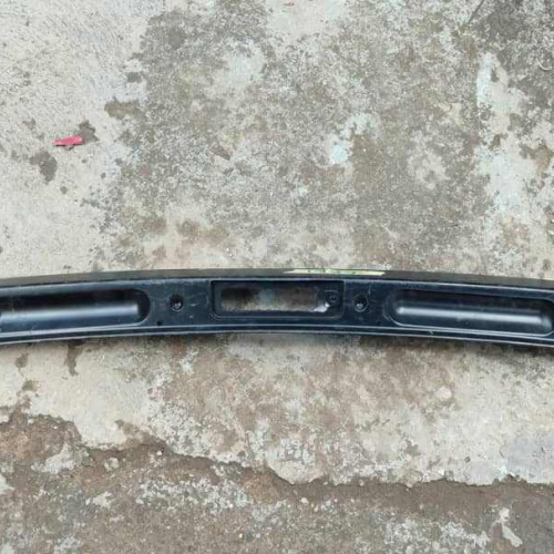 Platina Luz de Placa Compuerta Maleta Ford Fiesta 2004 / 2005 / 2006 / 2007 / 2008 / 2009 / 2010 / 2011 / 2012 #043