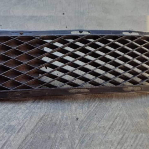 Rejilla Derecha Parachoque Volkswagen Gol 1999 / 2000 / 2001 / 2002  #1356