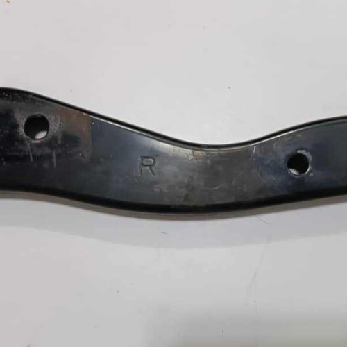 Base Derecha Parachoque Trasero Plano Toyota Hilux 2006 / 2007 / 2008 / 2009 / 2010 / 2011 / 2012 / 2013 / 2014 / 2015 / 2016 / 2017 Original  #PV361   
