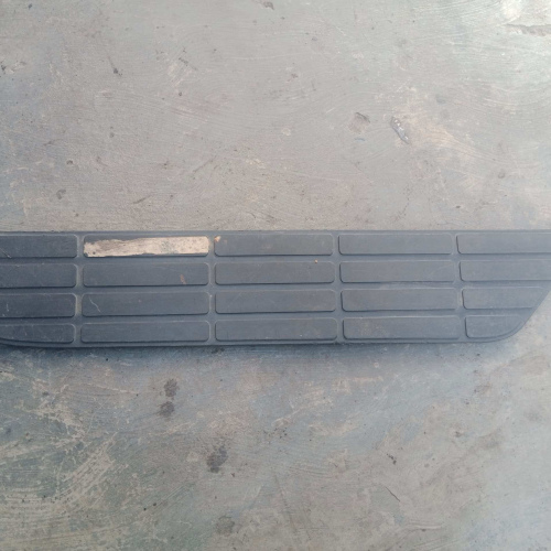Goma Izquierda Parachoque Trasero Chevrolet Cheyenne 1996 / 1997 / 1998 #1157