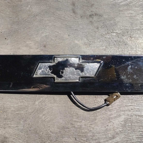 Platina Cromada Compuerta Chevrolet Captiva Con Detalle  #1033