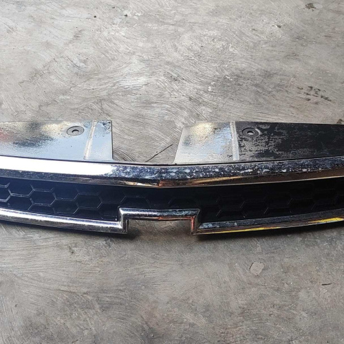 Parrilla Frontal Superior Chevrolet Cruze 2009 / 2010 / 2011 / 2012 / 2013  #1066