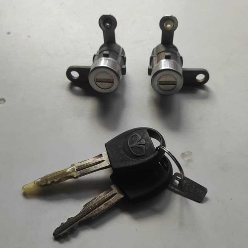 Cilindro con Llave de Puertas Derecha e Izquierda Chevrolet Aveo #1330