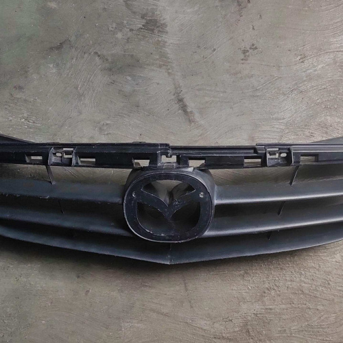 Inserto Parrilla Mazda 626 2001 / 2002 / 2003 / 2004  #1034