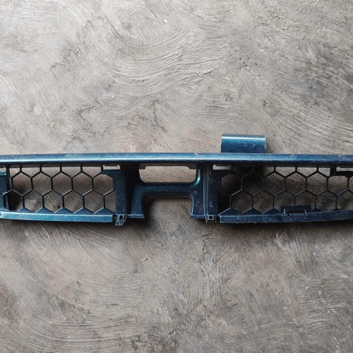 Parrilla Frontal Renault Clio - Symbol 2000 / 2001 / 2002 / 2003  #1062