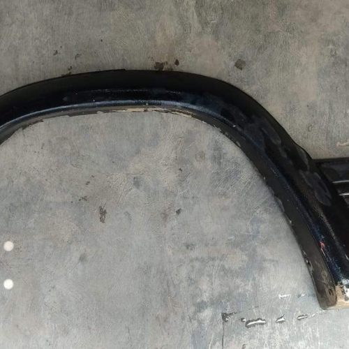 Borde Rueda Delantero Izquierdo Mitsubishi Montero 1992 / 1993 / 1994 / 1995 / 1996 / 1997  #129